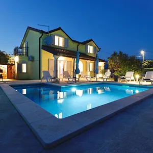 Relax House Nizic Villa
